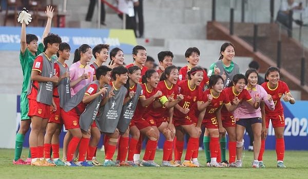 西班牙精彩演绎，零封对手确认晋级